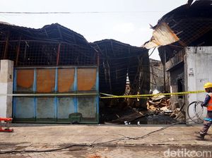 Kondisi Terkini Gudang Tiner di Kalianak Surabaya Usai Terbakar Hebat