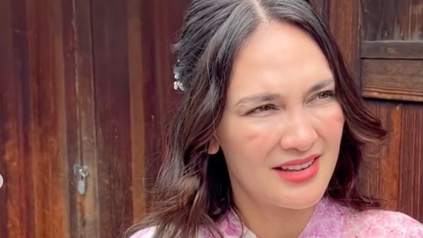 5 Foto Candid Luna Maya yang Diunggah Maxime Saat Hari Anniversary