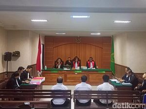 16 Warga Bugbug Didakwa Rusak Resort Neano