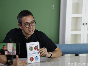 Henry Manampiring Tak Percaya Writers Block, Ungkap Siasat Hadapi Buntu Ide Henry Manampiring Tak Percaya Writers Block, Ungkap Siasat Hadapi Buntu Ide
