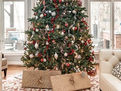 13 Hiasan Pohon Natal, Bisa Jadi Pilihan Dekorasi yang Menarik