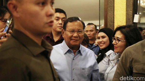 Prabowo Hadiri Acara Bareng Relawan Tionghoa