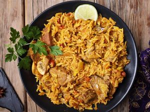 Resep Nasi Biryani Daging yang Gurih Berempah Sedap