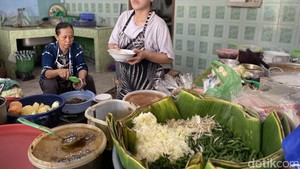 Di Warung Ini Ada Rujak Cingur dan Es Kolak yang Kondang sejak 1969