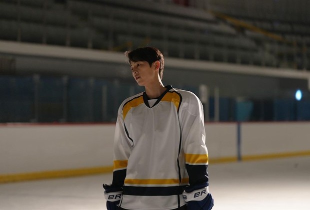 Song Joong Ki sempat menjadi atlet speed skating sebelum debut sebagai aktor/Foto: Instagram/hi_songjoongki
