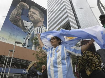 Suka Cita Warga Argentina Rayakan Satu Tahun Juara Piala Dunia 2022