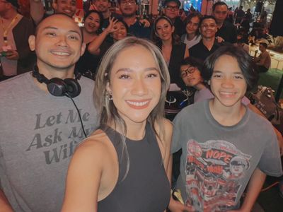 7 Foto BCL & Noah Temani Tiko Aryawardhana Nge-DJ, Kompaknya Keluarga Baru