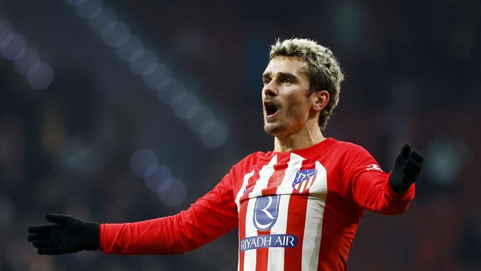 Soccer Football - LaLiga - Atletico Madrid v Getafe - Metropolitano, Madrid, Spain - December 19, 2023 Atletico Madrids Antoine Griezmann celebrates scoring their first goal REUTERS/Susana Vera