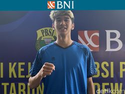 Momen Duta Sheila on 7 Dukung Ayman di Tribune BNI Kejurnas PBSI 2023