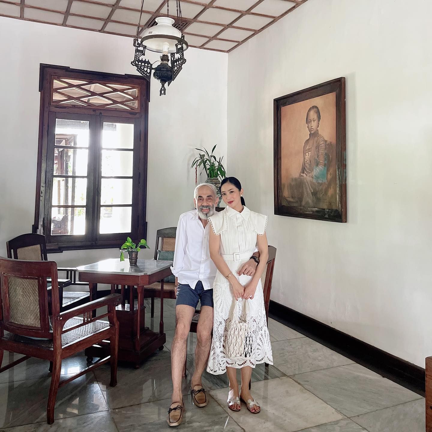Bunga Zainal dan Suami
