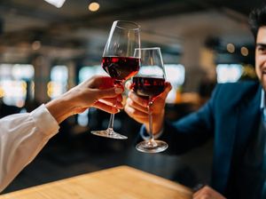 Minum Red Wine Disebut Picu Sakit Kepala, Peneliti Temukan Penyebabnya Minum Red Wine Disebut Picu Sakit Kepala, Peneliti Temukan Penyebabnya