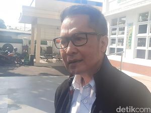 Diperiksa 5 Jam, Eks Bupati Kudus Ngaku Tak Cawe-cawe Kasus Korupsi KONI Diperiksa 5 Jam, Eks Bupati Kudus Ngaku Tak Cawe-cawe Kasus Korupsi KONI