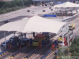 125 Ribu Kendaraan Balik ke Jabotabek Melalui Gerbang Tol Cikatama 125 Ribu Kendaraan Balik ke Jabotabek Melalui Gerbang Tol Cikatama