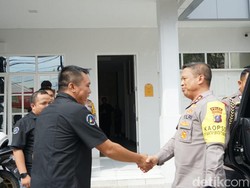 Kapolda Sumut Irjen Agung Sambangi Markas detikSumut