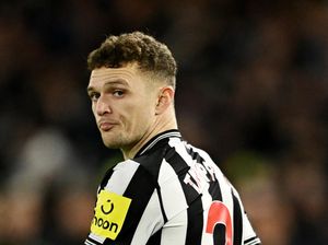 Mudryk Kuatkan Trippier