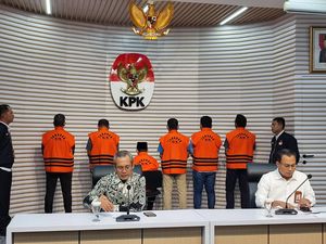 KPK Tetapkan Gubernur Maluku Utara Tersangka Suap Proyek Infrastruktur! KPK Tetapkan Gubernur Maluku Utara Tersangka Suap Proyek Infrastruktur!