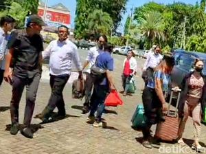 4 Remaja Putri Asal Sumedang Disekap hingga Dijadikan PSK di Situbondo 4 Remaja Putri Asal Sumedang Disekap hingga Dijadikan PSK di Situbondo