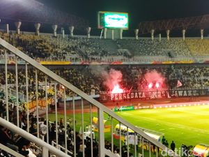 Persebaya Kena Denda Rp 220 Juta, Ini Gara-garanya Persebaya Kena Denda Rp 220 Juta, Ini Gara-garanya