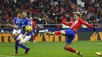 Antoine Griezmann mencetak dua gol saat Atletico Madrid hadapi getafe di lanjutan LaLiga, Rabu (20/12) dini hari WIB. Laga tersebut tuntas sama kuat 3-3 (Reuters)