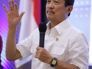 Trenggono Geram 100% Benih Lobster di Vietnam dari RI tapi Ilegal Trenggono Geram 100% Benih Lobster di Vietnam dari RI tapi Ilegal