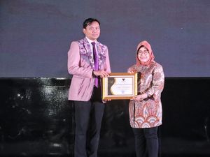 MPR RI Raih Penghargaan sebagai Lembaga Negara Cukup Informatif dari KIP