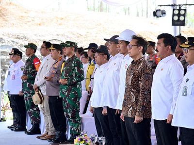 Potret Panglima TNI-Kapolri Dampingi Jokowi Groundbreaking RSUP di IKN