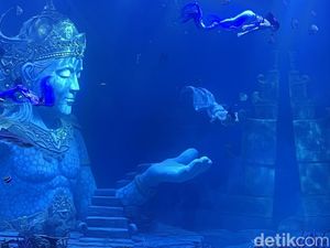 Pertunjukan Teatrikal Bawah Air Pertama Indonesia di Taman Safari Bali