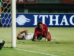 Merasa Dirugikan Wasit Jepang Saat Lawan Persija, PSS Protes ke PSSI Merasa Dirugikan Wasit Jepang Saat Lawan Persija, PSS Protes ke PSSI