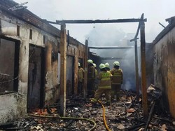 8 Rumah Kontrakan di Jaktim Terbakar gegara Bakar-bakar Sampah
