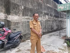 Akses Jalan Masih Ditutup, Warga Sekip Jaya Minta Bertemu Pemilik Lahan Akses Jalan Masih Ditutup, Warga Sekip Jaya Minta Bertemu Pemilik Lahan