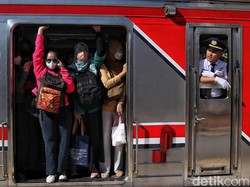 Terdorong Penumpang Lain, Bocah Terperosok ke Celah Peron Stasiun Manggarai