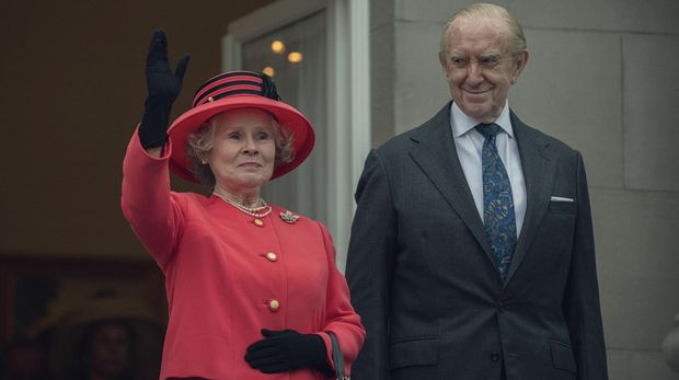 The Crown Season 6 Part 2 Pada The Crown Season 6 Part 2, kisah akan berputar pada kehidupan keluarga Kerajaan Inggris selepas kematian Putri Diana yang ditampilkan pada episode 4 atau akhir bagian pertama.
