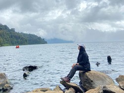 Lika-liku Menuju Danau Gunung Tujuh dan Kisah Mistisnya