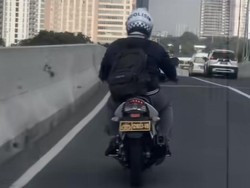 Polisi Bermotor Masuk JLNT Casablanca Diperiksa Propam, Bakal Ditilang