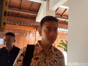 Respons Gibran soal Yel-yel Solo Bukan Gibran Saat Apel Satgas PDIP