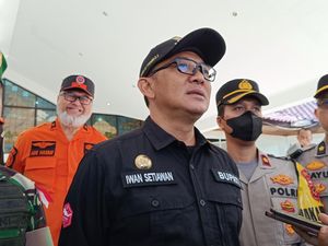 Pemkab Bogor Bangun Kantong Parkir Truk Tambang di Parung Panjang