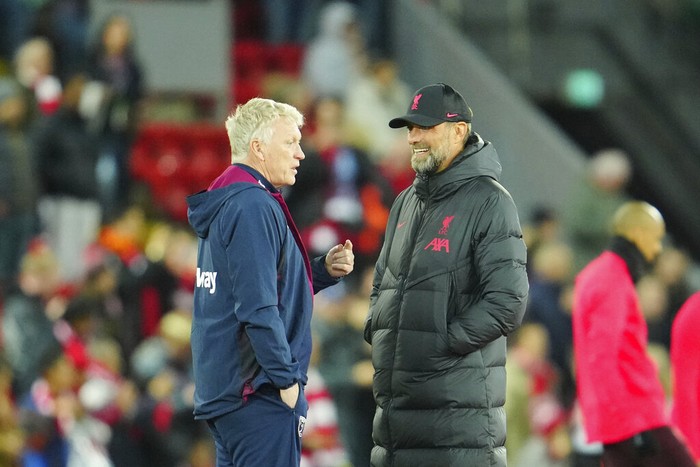 David Moyes Liverpool's manager Jurgen Klopp, right, and West Ham's manager David Moyes speak before the English Premier League soccer match between Liverpool and West Ham United at Anfield stadium in Liverpool, England, Wednesday, Oct. 19, 2022. (AP Photo/Jon Super)