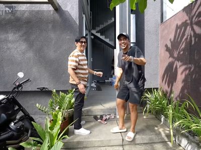 8 Potret Rumah Ditto & Ayudia Bing Slamet di Bali, Megah Berpintu 7 Meter