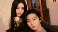 8 Foto Han So Hee & Park Seo Joon, Couple Tragis di Gyeongseong Creature