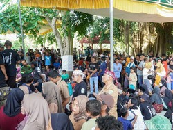 Momen Ki Buyut Terik Pimpin Desa Tlemang Mewujud Dalam Mendhak Sanggring