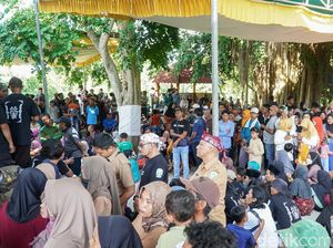 Momen Ki Buyut Terik Pimpin Desa Tlemang Mewujud Dalam Mendhak Sanggring Momen Ki Buyut Terik Pimpin Desa Tlemang Mewujud Dalam Mendhak Sanggring