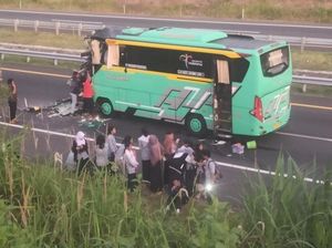 Ngeri! Begini Kondisi Bus Rombongan SMP N 1 Sentolo Usai Hantam Truk Ngeri! Begini Kondisi Bus Rombongan SMP N 1 Sentolo Usai Hantam Truk