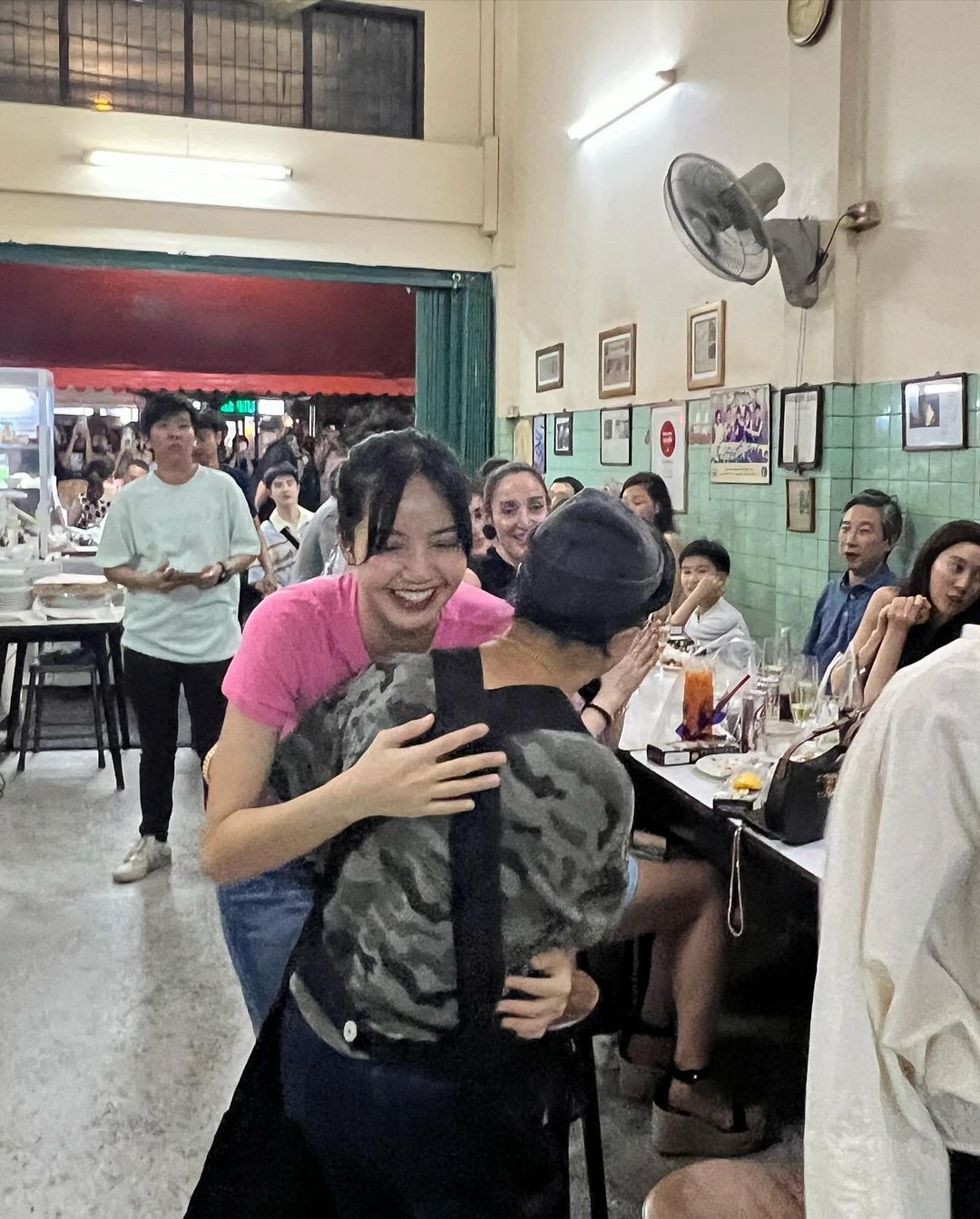 Lisa saat pulang kampung ke Thailand
