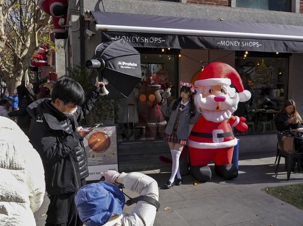 Melihat Perayaan Natal di China