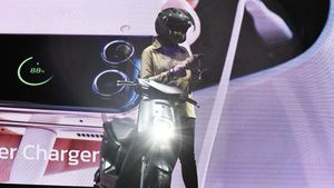 Motor Listrik Honda EM 1 e Plus dan EM 1 e Resmi Mengaspal