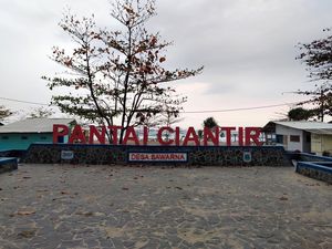 Libur Nataru, Wisata Pantai di Lebak Selatan Jadi Incaran Pengunjung