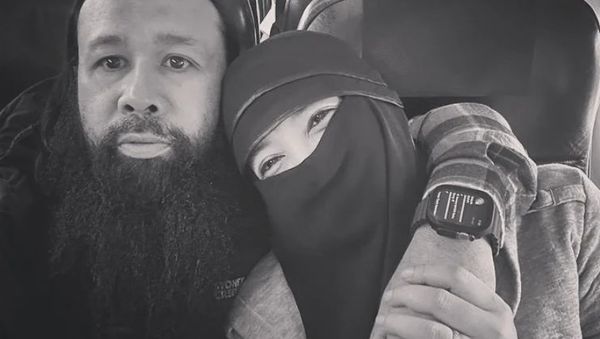 6 Potret Peggy Melati Sukma Jadi Istri Pengusaha Ternak di Selandia Baru