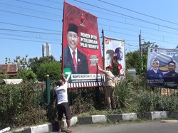 Langgar Aturan, Ratusan Peraga Kampanye di Solo Dipereteli