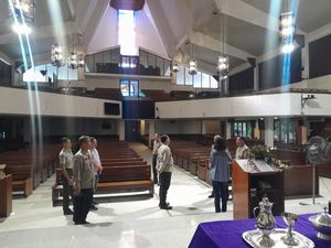 Polisi Sisir 26 Gereja di Kebayoran Lama Pastikan Keamanan Saat Natal