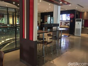 5 Fakta Kesedihan Karyawan Resto Carls Jr Surabaya yang Mau Tutup 5 Fakta Kesedihan Karyawan Resto Carls Jr Surabaya yang Mau Tutup